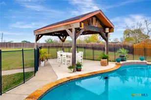 20 Stone Meadow Dr, Victoria, TX 77905 - Photo 34