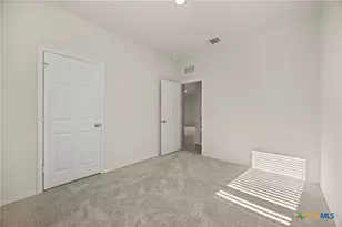 308 Bedford Falls Ln, Jarrell, TX 76537 - Photo 30