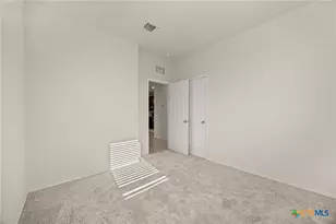 308 Bedford Falls Ln, Jarrell, TX 76537 - Photo 34