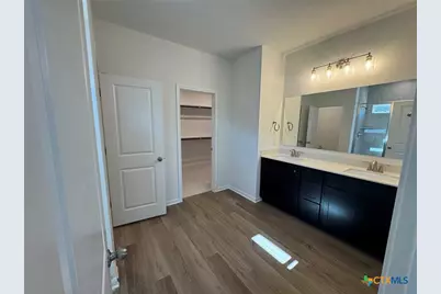 3725 Pin Oak Hills, Seguin, TX 78155 - Photo 10