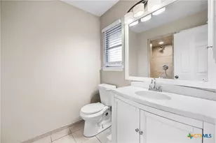 5523 King Richard St, San Antonio, TX 78229 - Photo 36