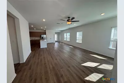 3717 Pin Oak Hills, Seguin, TX 78155 - Photo 4