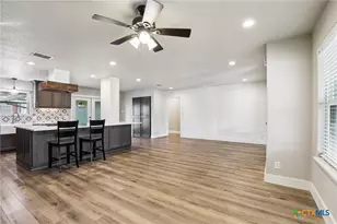 786 Renee St, Seguin, TX 78155 - Photo 10