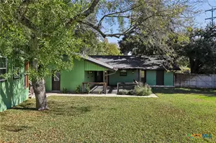 786 Renee St, Seguin, TX 78155 - Photo 38