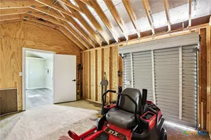 786 Renee St, Seguin, TX 78155 - Photo 36