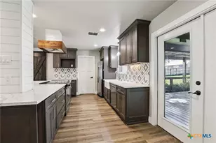 786 Renee St, Seguin, TX 78155 - Photo 12