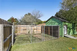 786 Renee St, Seguin, TX 78155 - Photo 36