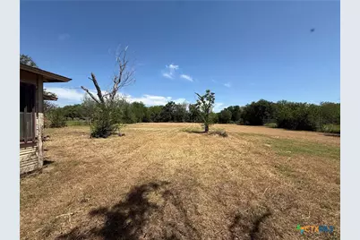 418 W Seideman Street, Seguin, TX 78155 - Photo 8