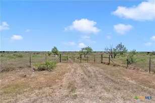 11064 Co Rd 210, Bertram, TX 78605 - Photo 18