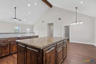 805 N Main Street, McGregor, TX 76657 - Photo 12