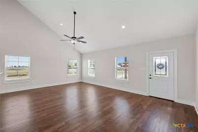 805 N Main Street, McGregor, TX 76657 - Photo 6