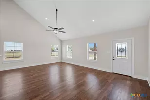 805 N Main St, McGregor, TX 76657 - Photo 6