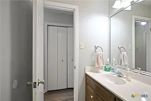 240 Oak Ct, New Braunfels, TX 78132 - Photo 22