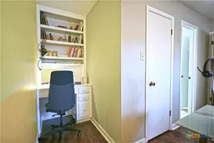 240 Oak Ct, New Braunfels, TX 78132 - Photo 16