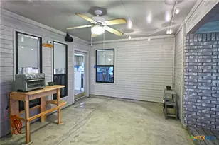 240 Oak Ct, New Braunfels, TX 78132 - Photo 28