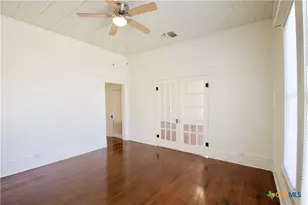617 N 6th St, Temple, TX 76501 - Photo 14