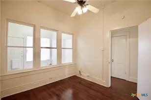 617 N 6th St, Temple, TX 76501 - Photo 28