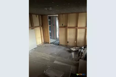 409 Dahlman Street, Cuero, TX 77954 - Photo 8