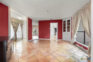 609 Rudeloff Rd, Seguin, TX 78155 - Photo 38