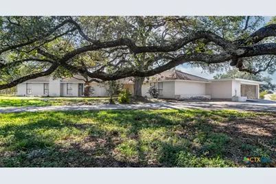 609 Rudeloff Road, Seguin, TX 78155 - Photo 2