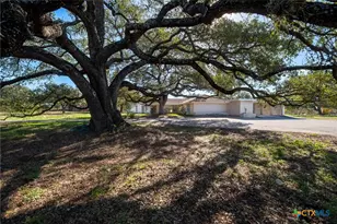 609 Rudeloff Rd, Seguin, TX 78155 - Photo 4