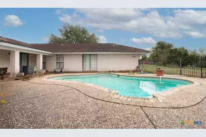 609 Rudeloff Road, Seguin, TX 78155 - Photo 10