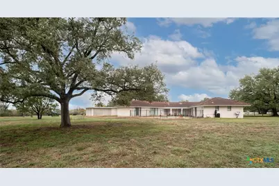 609 Rudeloff Road, Seguin, TX 78155 - Photo 6