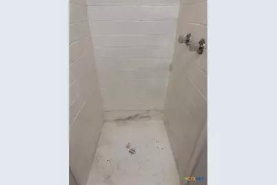 1706 N Interstate 35 #6, San Marcos, TX 78666 - Photo 8