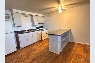 1706 N Interstate 35 #6, San Marcos, TX 78666 - Photo 6