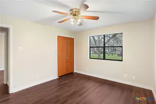 358 Lake Placid Dr, Seguin, TX 78155 - Photo 20