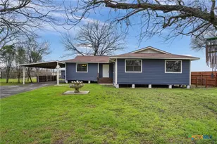 358 Lake Placid Dr, Seguin, TX 78155 - Photo 4