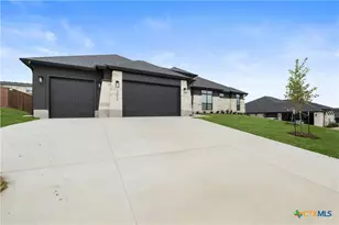 4084 Turning Leaf Dr, Nolanville, TX 76559 - Photo 2