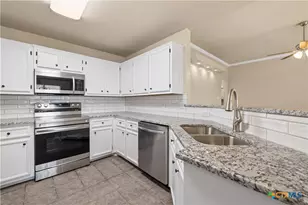 4200 Maid Marian Cir, Killeen, TX 76549 - Photo 10