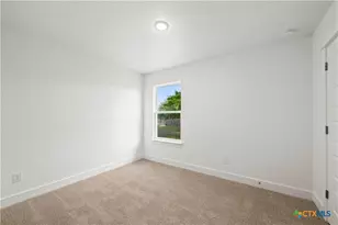 1006 College Ave, Troy, TX 76579 - Photo 16