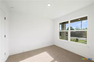 1006 College Ave, Troy, TX 76579 - Photo 14