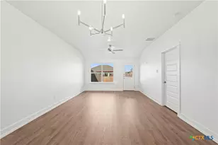 1006 College Ave, Troy, TX 76579 - Photo 8