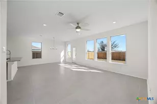 1933 Jadd St, Belton, TX 76513 - Photo 6