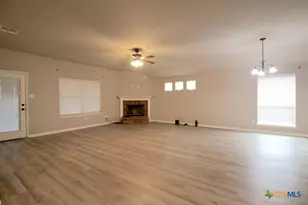4104 Molly Dyer Dr, Killeen, TX 76549 - Photo 4