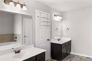 4104 Molly Dyer Dr, Killeen, TX 76549 - Photo 16