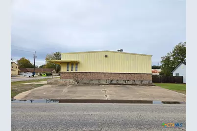 1616 Avenue F, Bay City, TX 77414 - Photo 12