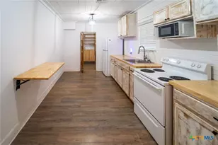 1006 W North St, Victoria, TX 77901 - Photo 6