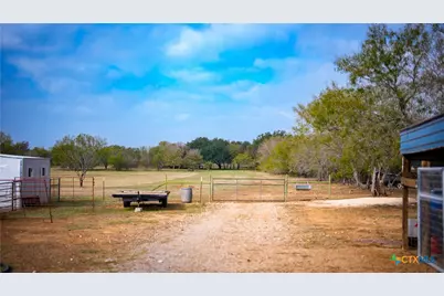 3585 Pittman Road, St Hedwig, TX 78152 - Photo 22