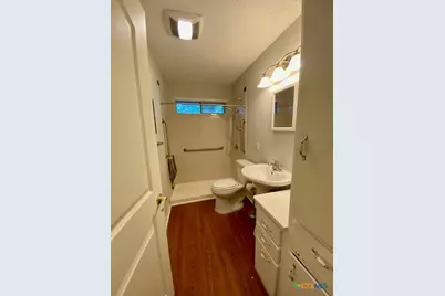 106 Huff Street, Luling, TX 78648 - Photo 2