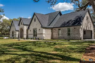 114 Center Tree Dr, Palacios, TX 77465 - Photo 2