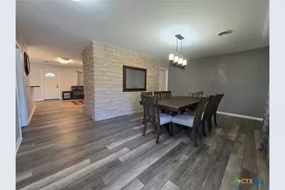 403 Salisbury Lane, Victoria, TX 77904 - Photo 4