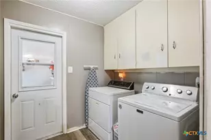 403 Salisbury Ln, Victoria, TX 77904 - Photo 20