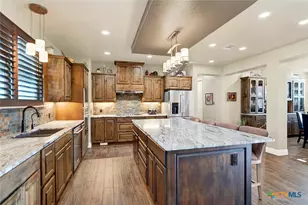 1309 E St, Floresville, TX 78114 - Photo 14