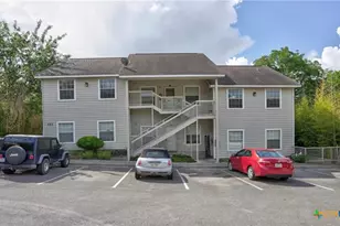 427 Lindsey St, San Marcos, TX 78666 - Photo 2