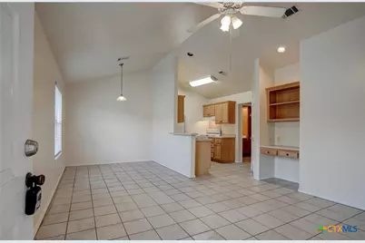 427 Lindsey Street #121, San Marcos, TX 78666 - Photo 1