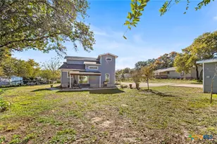 23019 Hilltop Peaks, Elmendorf, TX 78112 - Photo 30